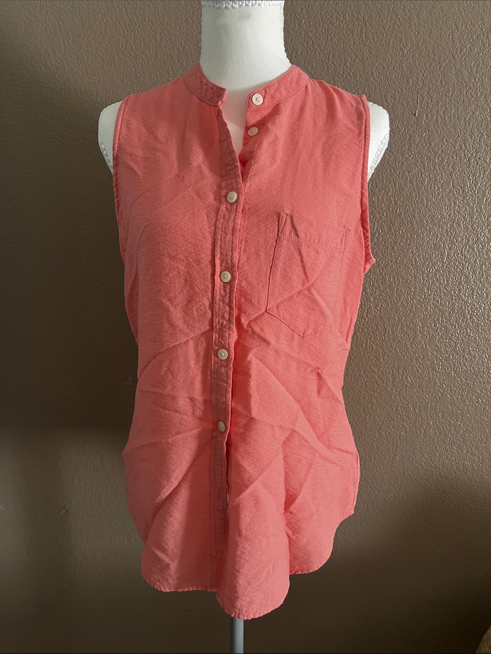 Calvin Klein Coral Sleeveless Button-Down Top